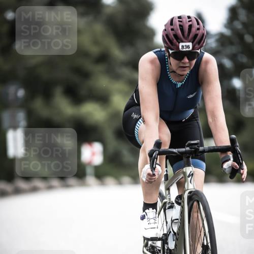 21.06.2026 - 29. Vierlanden-Triathlon H.Heesch http://msf.ph/oto/9875918 21.06.2026 12:32:05 Radfahren 776, 836, 863, 897, 932 meine-sportfotos.de