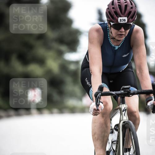 21.06.2026 - 29. Vierlanden-Triathlon H.Heesch http://msf.ph/oto/9875935 21.06.2026 12:32:05 Radfahren 776, 836, 863, 897, 932 meine-sportfotos.de