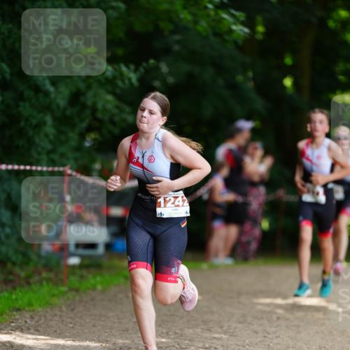 21.06.2026 - 29. Vierlanden-Triathlon LAZAROV Photography http://msf.ph/oto/9876013 21.06.2026 15:17:35 Laufen 1242, 12 meine-sportfotos.de