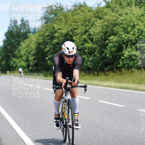 21.06.2026 - Viking Triathlon Michael Burmester http://msf.ph/oto/9876094 21.06.2026 12:54:16 Radfahren 154, 220, 296, 340, 376, 414, 560, 574, 625 meine-sportfotos.de
