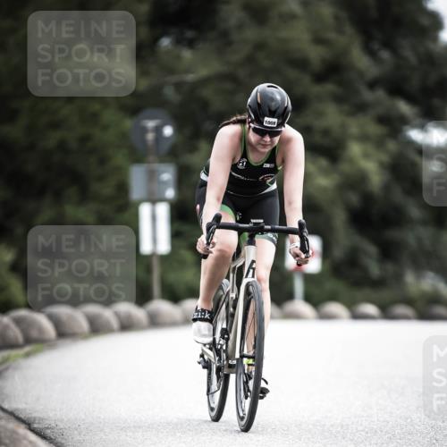 21.06.2026 - 29. Vierlanden-Triathlon H.Heesch http://msf.ph/oto/9876210 21.06.2026 12:32:53 Radfahren 755, 760, 1008, 1011, 1014 meine-sportfotos.de