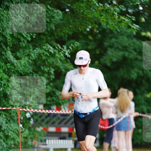 21.06.2026 - 29. Vierlanden-Triathlon LAZAROV Photography http://msf.ph/oto/9876250 21.06.2026 10:42:46 Laufen  meine-sportfotos.de