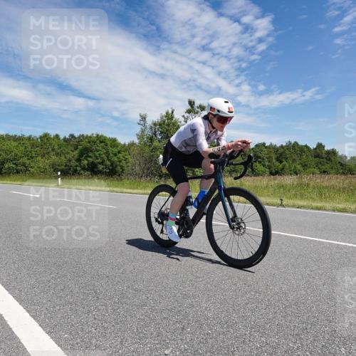 21.06.2026 - Viking Triathlon Michael Burmester http://msf.ph/oto/9876263 21.06.2026 13:21:50 Radfahren 445, 541, 618 meine-sportfotos.de