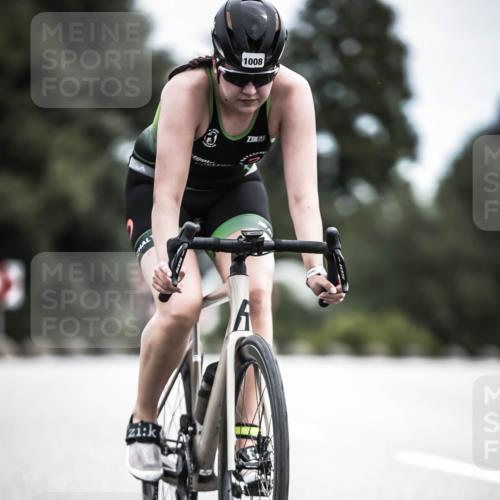 21.06.2026 - 29. Vierlanden-Triathlon H.Heesch http://msf.ph/oto/9876286 21.06.2026 12:32:53 Radfahren 755, 760, 1008, 1011, 1014 meine-sportfotos.de