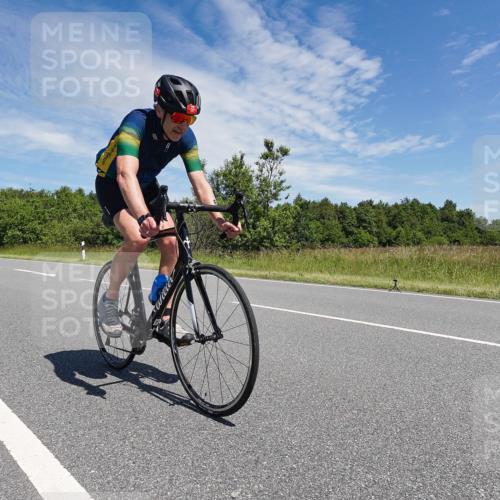 21.06.2026 - Viking Triathlon Michael Burmester http://msf.ph/oto/9876342 21.06.2026 13:24:27 Radfahren 282, 331, 658 meine-sportfotos.de