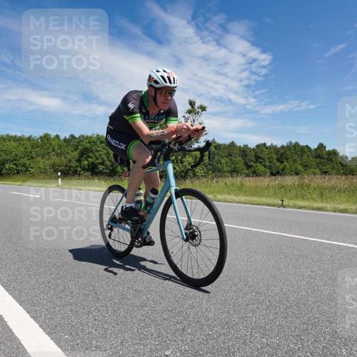 21.06.2026 - Viking Triathlon Michael Burmester http://msf.ph/oto/9876427 21.06.2026 13:25:57 Radfahren  meine-sportfotos.de