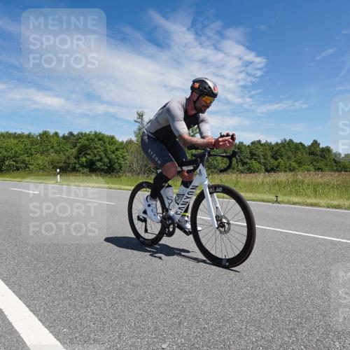 21.06.2026 - Viking Triathlon Michael Burmester http://msf.ph/oto/9876456 21.06.2026 13:26:39 Radfahren 557 meine-sportfotos.de