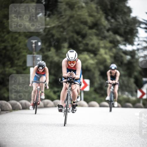 21.06.2026 - 29. Vierlanden-Triathlon H.Heesch http://msf.ph/oto/9876503 21.06.2026 12:33:27 Radfahren 1000, 1003, 1017 meine-sportfotos.de