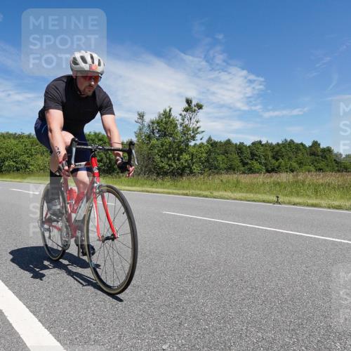 21.06.2026 - Viking Triathlon Michael Burmester http://msf.ph/oto/9876587 21.06.2026 13:30:35 Radfahren 138, 174, 512 meine-sportfotos.de