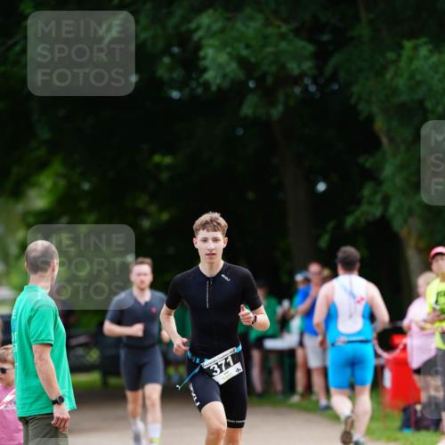 21.06.2026 - 29. Vierlanden-Triathlon LAZAROV Photography http://msf.ph/oto/9876685 21.06.2026 10:47:24 Laufen 202, 371 meine-sportfotos.de