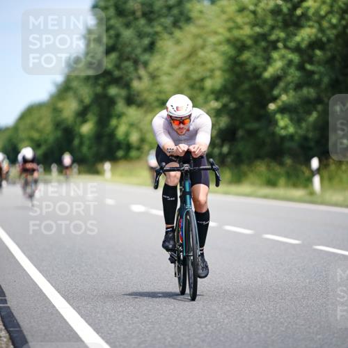 21.06.2026 - Viking Triathlon Michael Burmester http://msf.ph/oto/9876740 21.06.2026 12:57:26 Radfahren 77, 85, 93, 141, 199, 212, 245, 274, 315, 362, 393, 403, 427, 492, 497 meine-sportfotos.de
