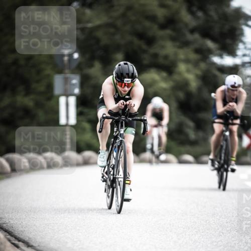 21.06.2026 - 29. Vierlanden-Triathlon H.Heesch http://msf.ph/oto/9876777 21.06.2026 12:33:54 Radfahren 879, 968, 985, 1002, 1006, 1007 meine-sportfotos.de