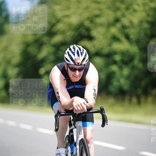 21.06.2026 - Viking Triathlon Michael Burmester http://msf.ph/oto/9876840 21.06.2026 12:57:41 Radfahren 77, 77, 85, 88, 141, 199, 274, 301, 304, 315, 393, 492, 497, 513, 559, 571 meine-sportfotos.de
