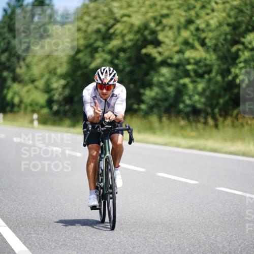 21.06.2026 - Viking Triathlon Michael Burmester http://msf.ph/oto/9876854 21.06.2026 12:57:42 Radfahren 77, 77, 85, 88, 141, 199, 274, 301, 304, 315, 393, 497, 513, 559, 571 meine-sportfotos.de