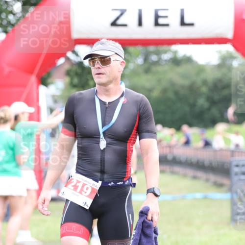 21.06.2026 - 29. Vierlanden-Triathlon Andreas Tolksdorf http://msf.ph/oto/9876937 21.06.2026 11:11:14 Ziel 354, 354 meine-sportfotos.de
