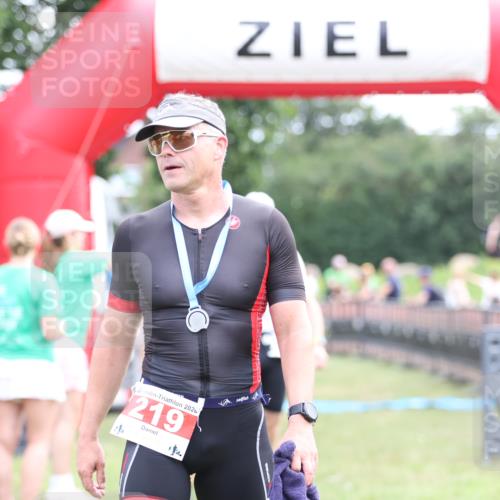 21.06.2026 - 29. Vierlanden-Triathlon Andreas Tolksdorf http://msf.ph/oto/9876964 21.06.2026 11:11:14 Ziel 354, 354 meine-sportfotos.de