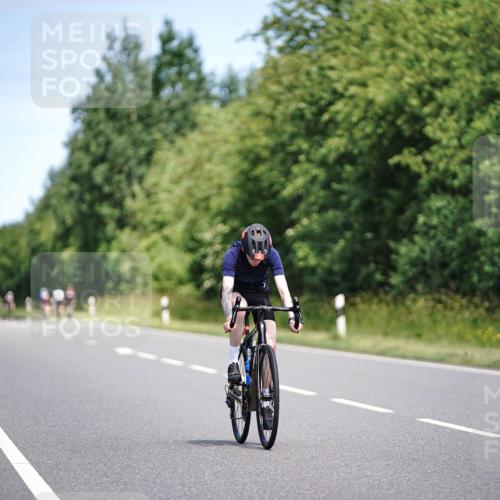 21.06.2026 - Viking Triathlon Michael Burmester http://msf.ph/oto/9876989 21.06.2026 12:58:23 Radfahren 96, 96, 167, 244, 298, 562, 646 meine-sportfotos.de