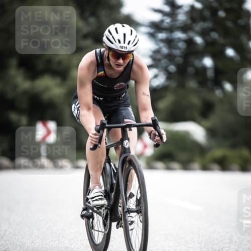 21.06.2026 - 29. Vierlanden-Triathlon H.Heesch http://msf.ph/oto/9877013 21.06.2026 12:34:04 Radfahren 804, 929, 1002, 1015 meine-sportfotos.de