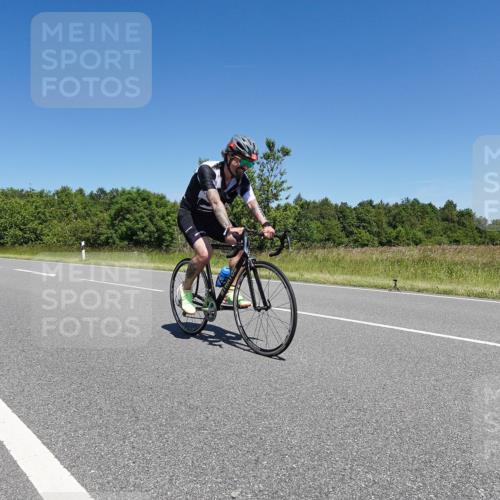 21.06.2026 - Viking Triathlon Michael Burmester http://msf.ph/oto/9877014 21.06.2026 14:16:24 Radfahren  meine-sportfotos.de