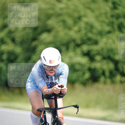 21.06.2026 - Viking Triathlon Michael Burmester http://msf.ph/oto/9877027 21.06.2026 12:58:32 Radfahren 60, 96, 96, 167, 244, 298, 450, 562, 646 meine-sportfotos.de