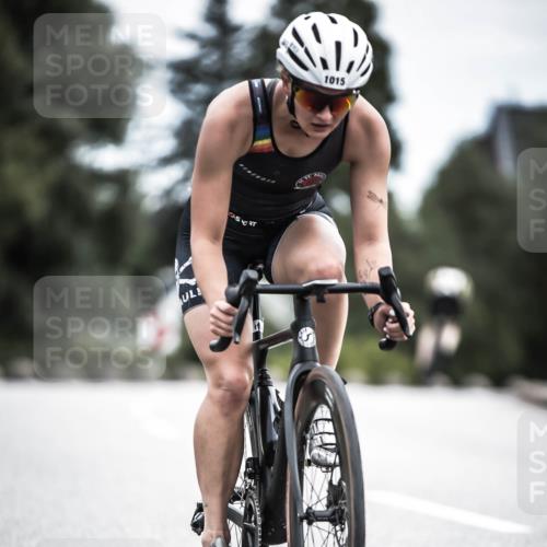 21.06.2026 - 29. Vierlanden-Triathlon H.Heesch http://msf.ph/oto/9877032 21.06.2026 12:34:04 Radfahren 804, 929, 1002, 1015 meine-sportfotos.de
