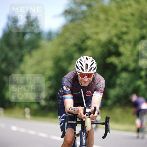 21.06.2026 - Viking Triathlon Michael Burmester http://msf.ph/oto/9877116 21.06.2026 12:59:12 Radfahren 69, 127, 493 meine-sportfotos.de