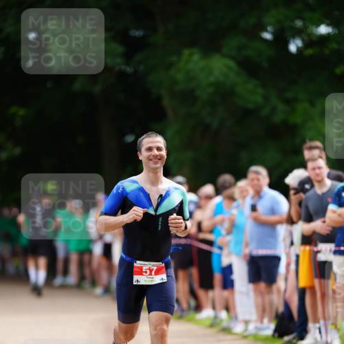 21.06.2026 - 29. Vierlanden-Triathlon LAZAROV Photography http://msf.ph/oto/9877145 21.06.2026 11:32:25 Laufen 57 meine-sportfotos.de