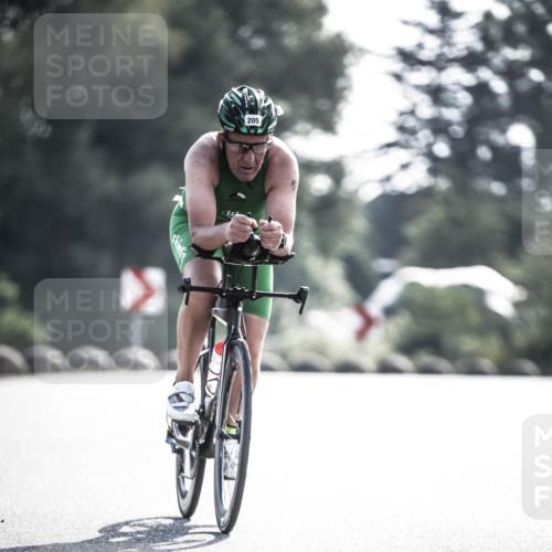 21.06.2026 - 29. Vierlanden-Triathlon H.Heesch http://msf.ph/oto/9877160 21.06.2026 09:02:24 Radfahren 205 meine-sportfotos.de