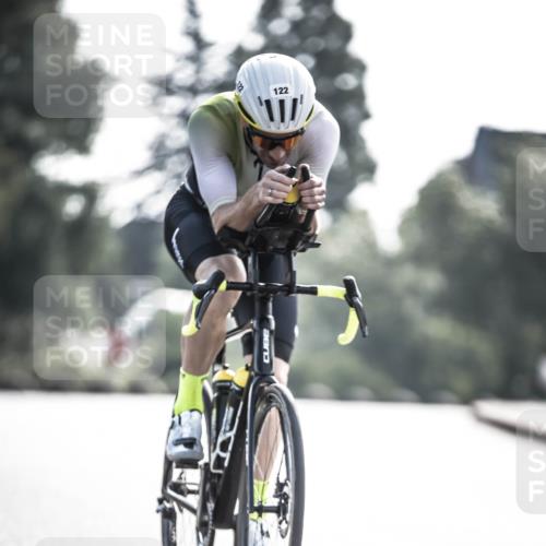 21.06.2026 - 29. Vierlanden-Triathlon H.Heesch http://msf.ph/oto/9877291 21.06.2026 09:02:45 Radfahren 122, 195 meine-sportfotos.de