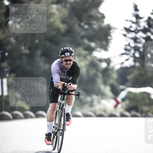 21.06.2026 - 29. Vierlanden-Triathlon H.Heesch http://msf.ph/oto/9877399 21.06.2026 09:03:11 Radfahren 167, 171 meine-sportfotos.de