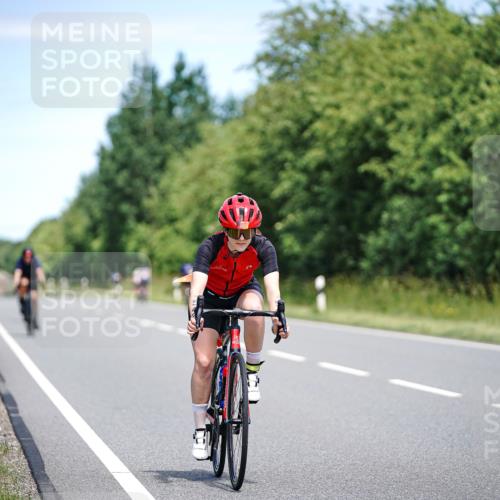 21.06.2026 - Viking Triathlon Michael Burmester http://msf.ph/oto/9877456 21.06.2026 13:01:01 Radfahren 138, 283, 377, 416, 511, 515, 521, 542, 664 meine-sportfotos.de
