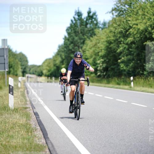 21.06.2026 - Viking Triathlon Michael Burmester http://msf.ph/oto/9877467 21.06.2026 13:01:04 Radfahren 138, 283, 416, 511, 515, 521, 542, 664 meine-sportfotos.de