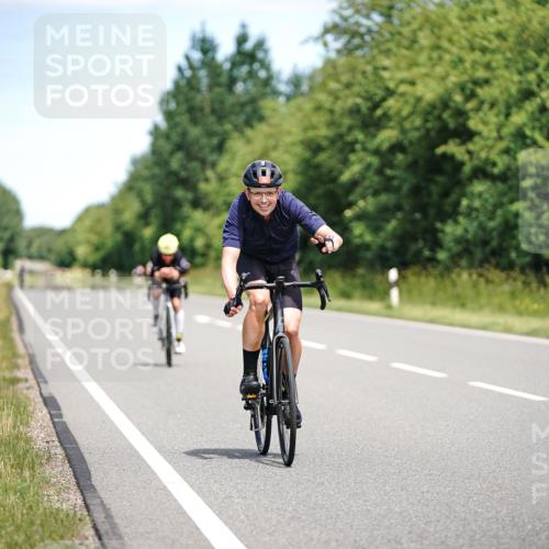 21.06.2026 - Viking Triathlon Michael Burmester http://msf.ph/oto/9877482 21.06.2026 13:01:05 Radfahren 138, 283, 416, 511, 515, 521, 542, 664 meine-sportfotos.de