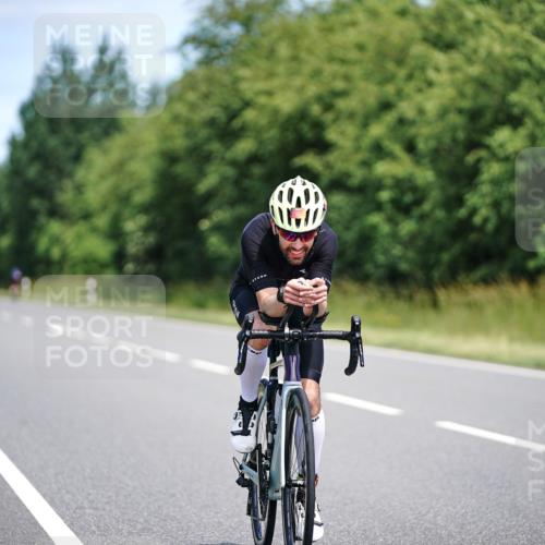 21.06.2026 - Viking Triathlon Michael Burmester http://msf.ph/oto/9877502 21.06.2026 13:01:07 Radfahren 138, 283, 283, 515, 542, 664 meine-sportfotos.de