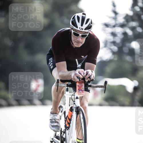 21.06.2026 - 29. Vierlanden-Triathlon H.Heesch http://msf.ph/oto/9877562 21.06.2026 09:03:44 Radfahren 124, 126 meine-sportfotos.de