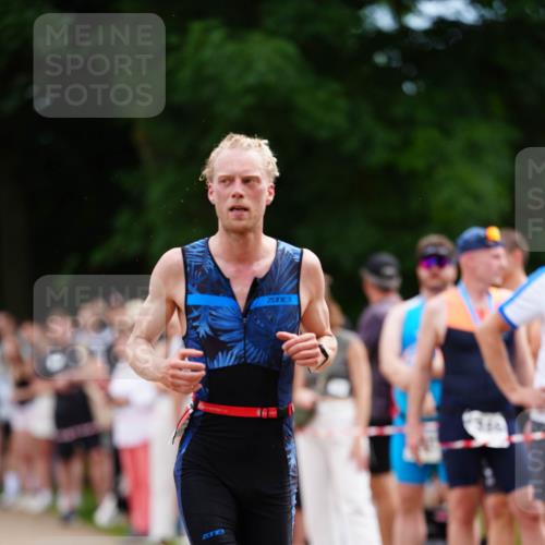 21.06.2026 - 29. Vierlanden-Triathlon LAZAROV Photography http://msf.ph/oto/9877564 21.06.2026 11:37:54 Laufen 1360 meine-sportfotos.de