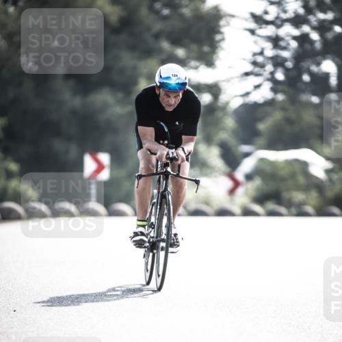 21.06.2026 - 29. Vierlanden-Triathlon H.Heesch http://msf.ph/oto/9877584 21.06.2026 09:03:50 Radfahren 26, 124 meine-sportfotos.de