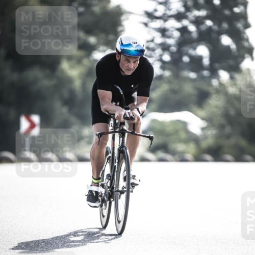 21.06.2026 - 29. Vierlanden-Triathlon H.Heesch http://msf.ph/oto/9877601 21.06.2026 09:03:51 Radfahren 26, 124 meine-sportfotos.de
