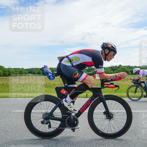 21.06.2026 - Viking Triathlon Michael Burmester http://msf.ph/oto/9877651 21.06.2026 12:07:32 Radfahren 44, 97, 118, 163, 226, 245, 245, 267, 387, 419, 562, 562 meine-sportfotos.de