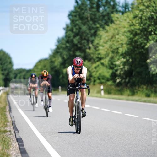 21.06.2026 - Viking Triathlon Michael Burmester http://msf.ph/oto/9877659 21.06.2026 13:03:00 Radfahren 333, 395, 417, 448, 628 meine-sportfotos.de