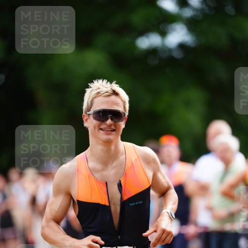 21.06.2026 - 29. Vierlanden-Triathlon LAZAROV Photography http://msf.ph/oto/9877676 21.06.2026 11:39:24 Laufen 106 meine-sportfotos.de