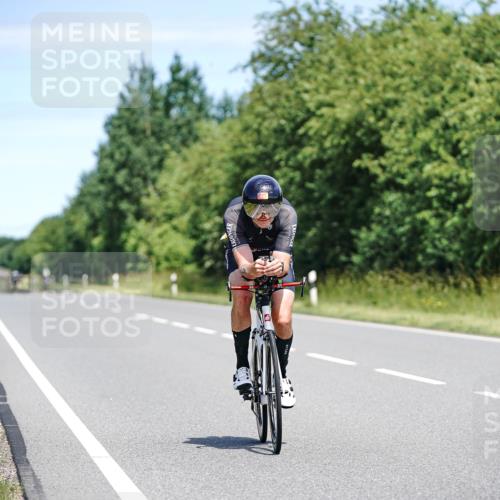 21.06.2026 - Viking Triathlon Michael Burmester http://msf.ph/oto/9877686 21.06.2026 13:03:04 Radfahren 333, 395, 417, 448, 628 meine-sportfotos.de