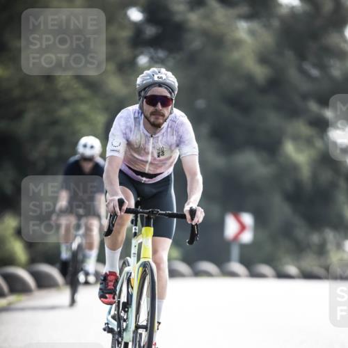 21.06.2026 - 29. Vierlanden-Triathlon H.Heesch http://msf.ph/oto/9877694 21.06.2026 09:04:45 Radfahren 50, 70, 81, 98, 146 meine-sportfotos.de