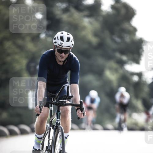 21.06.2026 - 29. Vierlanden-Triathlon H.Heesch http://msf.ph/oto/9877735 21.06.2026 09:04:47 Radfahren 50, 70, 81, 98, 146 meine-sportfotos.de