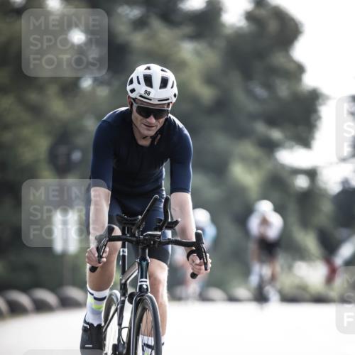 21.06.2026 - 29. Vierlanden-Triathlon H.Heesch http://msf.ph/oto/9877739 21.06.2026 09:04:47 Radfahren 50, 70, 81, 98, 146 meine-sportfotos.de
