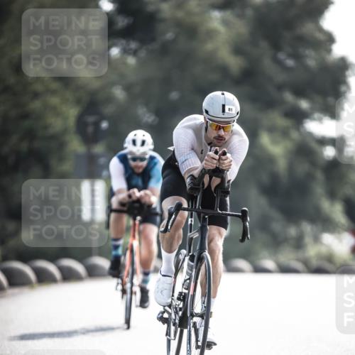 21.06.2026 - 29. Vierlanden-Triathlon H.Heesch http://msf.ph/oto/9877778 21.06.2026 09:04:50 Radfahren 70, 81, 98 meine-sportfotos.de