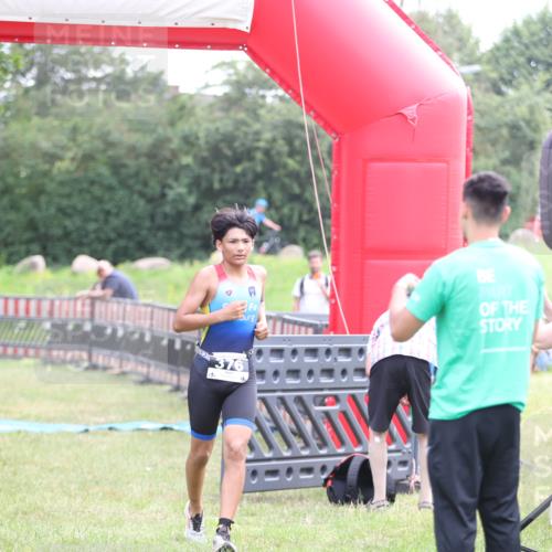 21.06.2026 - 29. Vierlanden-Triathlon Andreas Tolksdorf http://msf.ph/oto/9877799 21.06.2026 11:14:57 Ziel 358, 454, 358, 454 meine-sportfotos.de
