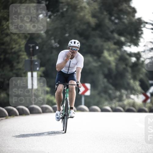 21.06.2026 - 29. Vierlanden-Triathlon H.Heesch http://msf.ph/oto/9877826 21.06.2026 09:05:31 Radfahren 58 meine-sportfotos.de