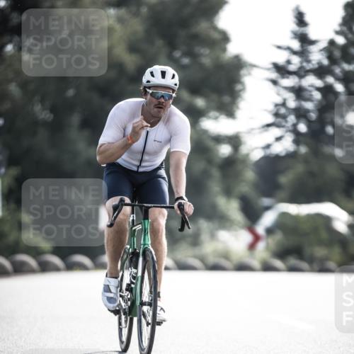 21.06.2026 - 29. Vierlanden-Triathlon H.Heesch http://msf.ph/oto/9877865 21.06.2026 09:05:32 Radfahren 58 meine-sportfotos.de