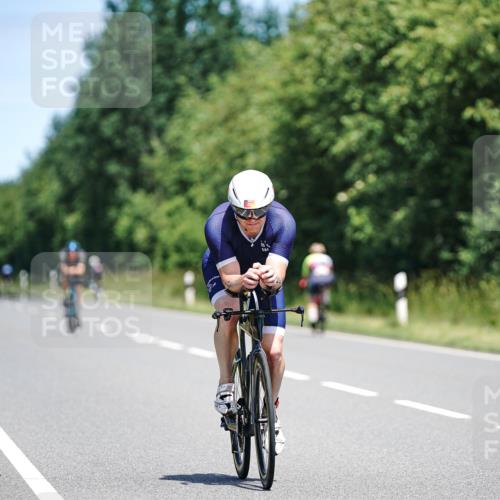 21.06.2026 - Viking Triathlon Michael Burmester http://msf.ph/oto/9877903 21.06.2026 13:05:00 Radfahren 92, 217, 496, 631 meine-sportfotos.de